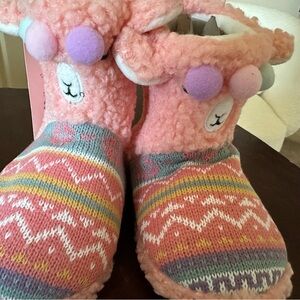 Totes Llama kids slippers